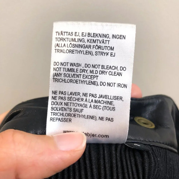 Rodebjer Black Faux Vegan Leather Pleated Designer Classic Midi Skirt Small - Picture 10 of 10